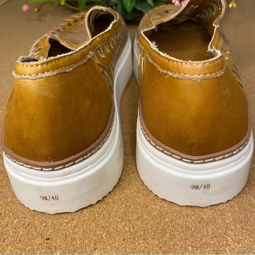 VINCE CAMUTO ROMEENA FLATFORM SNEAKER SIZE 9M - Picture 9 of 11
